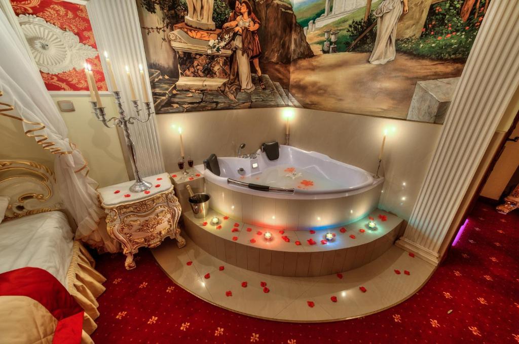 Hotel Krolewski Janów Lubelski Oda fotoğraf
