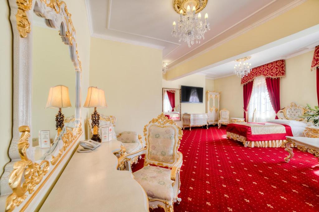 Hotel Krolewski Janów Lubelski Oda fotoğraf