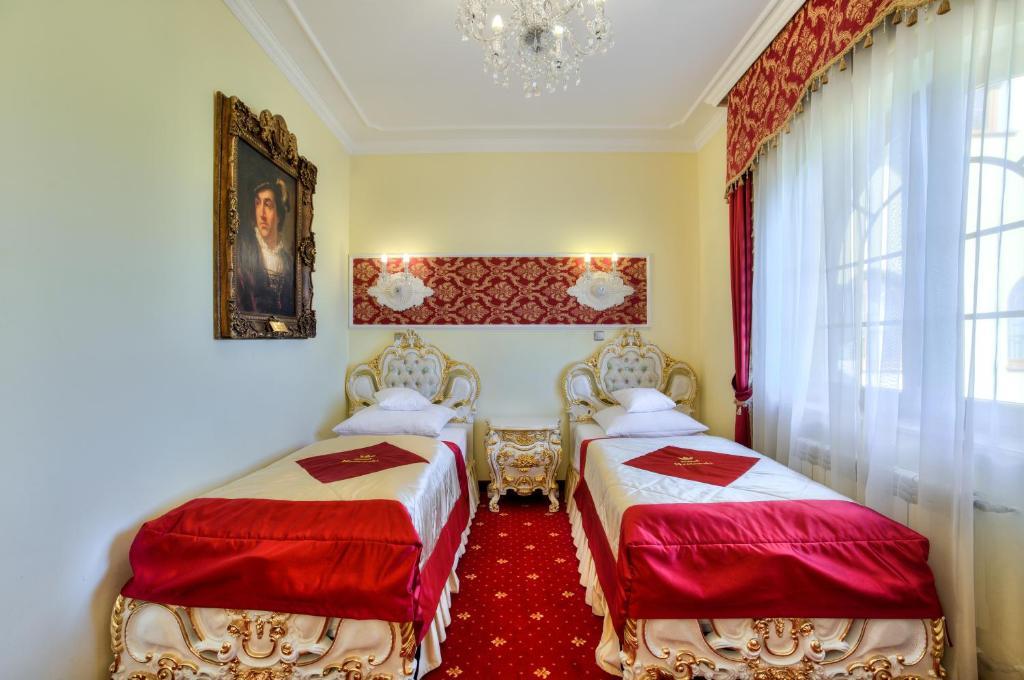 Hotel Krolewski Janów Lubelski Oda fotoğraf
