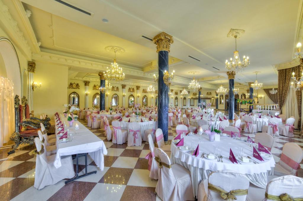Hotel Krolewski Janów Lubelski Dış mekan fotoğraf