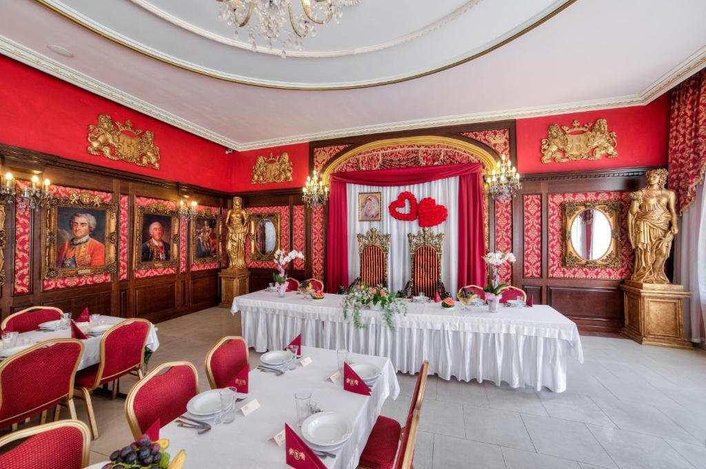 Hotel Krolewski Janów Lubelski Dış mekan fotoğraf