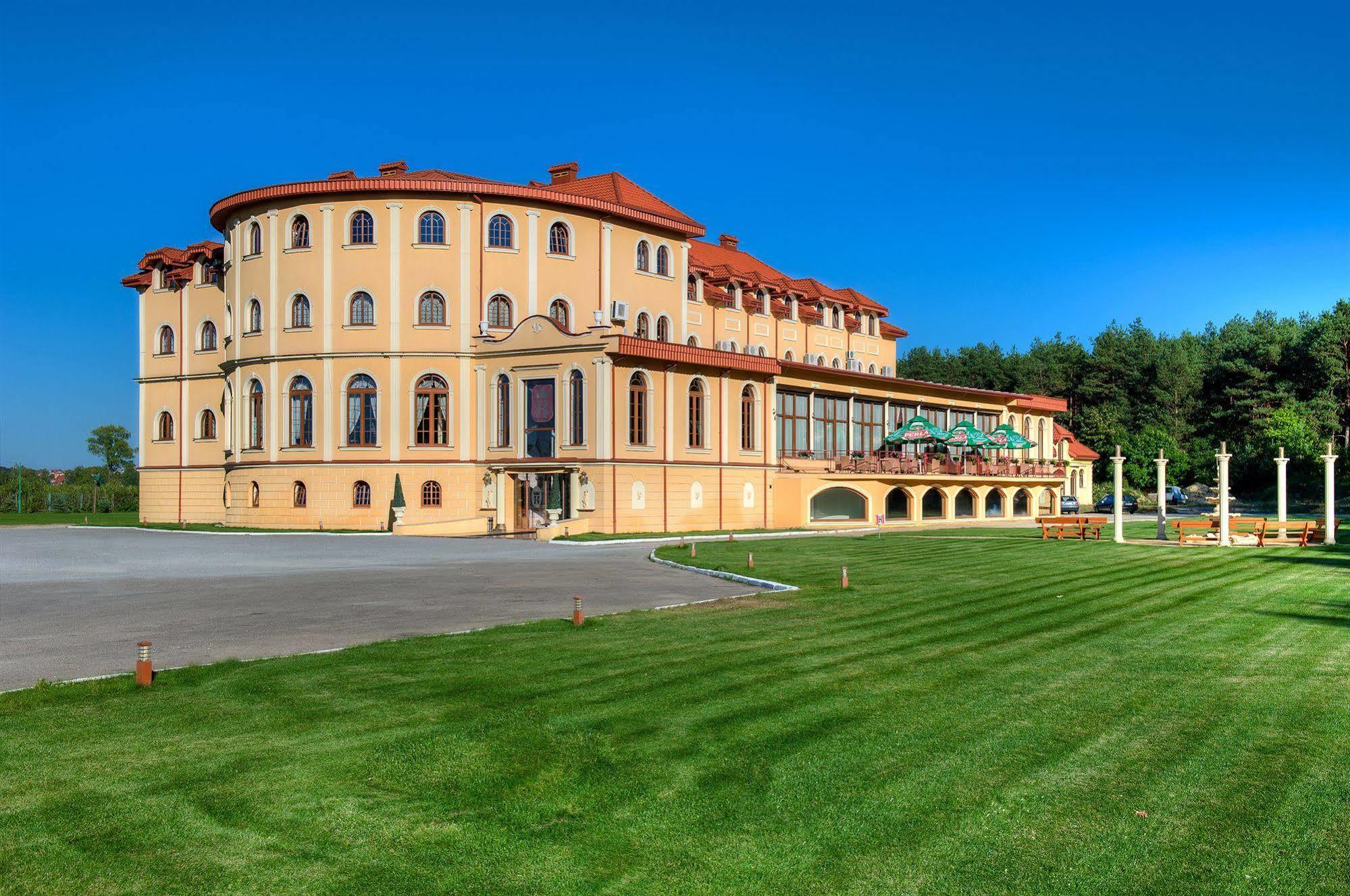 Hotel Krolewski Janów Lubelski Dış mekan fotoğraf