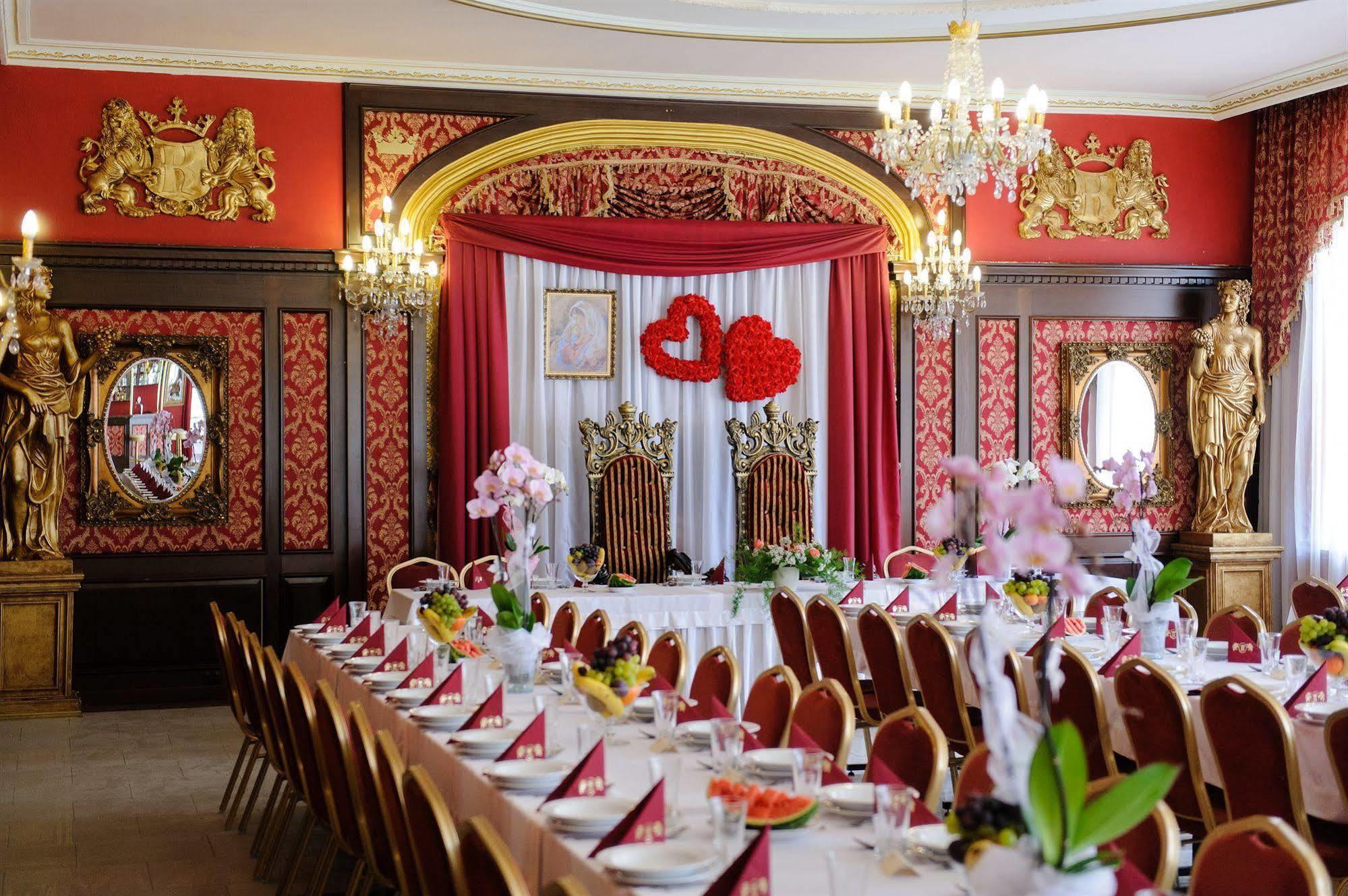 Hotel Krolewski Janów Lubelski Dış mekan fotoğraf