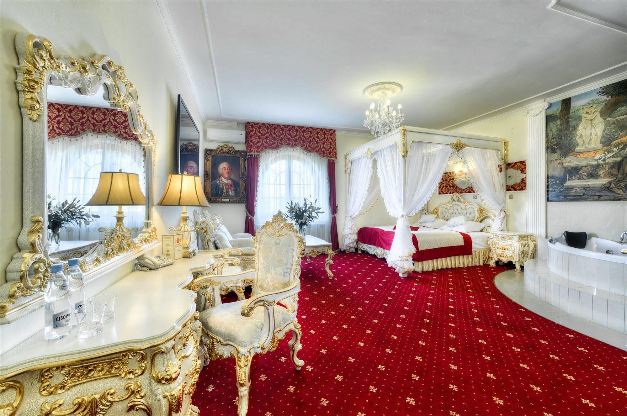 Hotel Krolewski Janów Lubelski Dış mekan fotoğraf